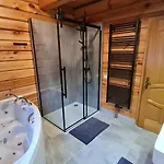 Pod Lomem Horská chata